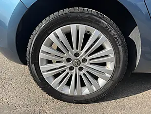 Used 2014 Vauxhall Astra Excite Blue - Interior and Exterior details 14