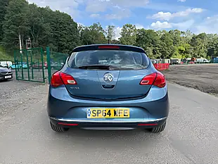 Used 2014 Vauxhall Astra Excite Blue - Interior and Exterior details 4