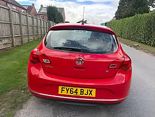 Used 2014 Vauxhall Astra Excite Red - Interior and Exterior details 6