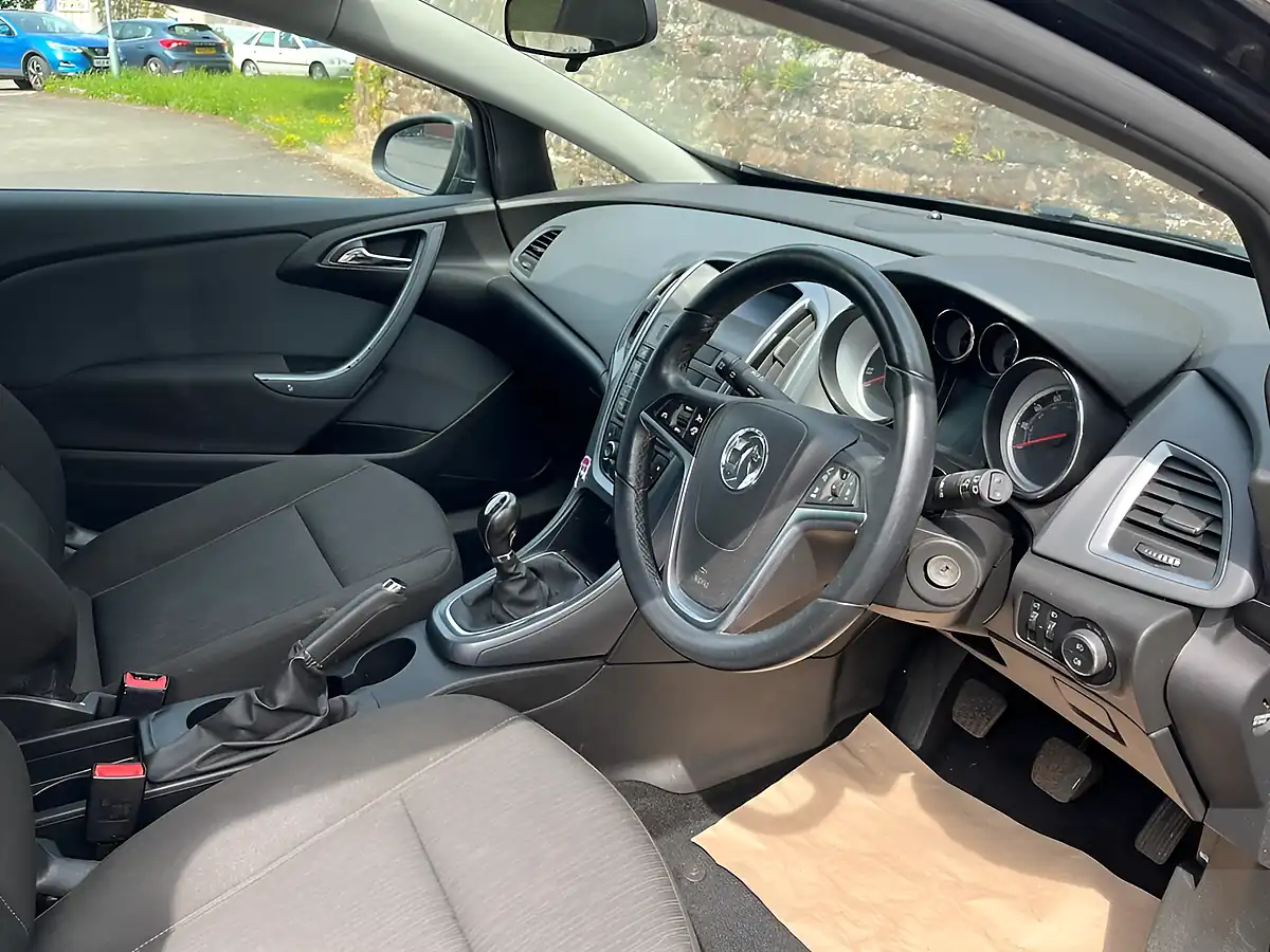 Used 2014 Vauxhall Astra Gtc Limited Edition Black - Interior and Exterior details 13