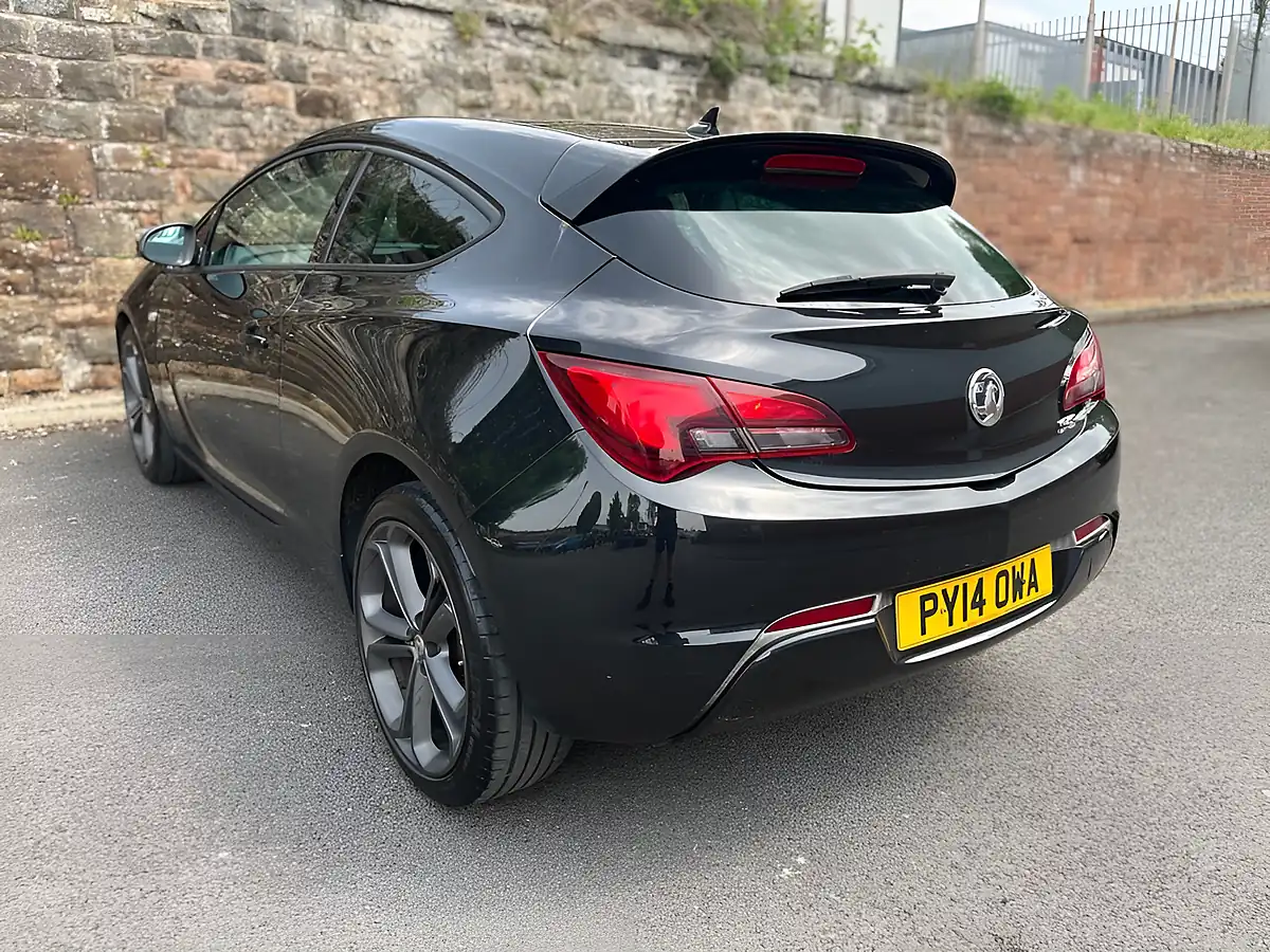Used 2014 Vauxhall Astra Gtc Limited Edition Black - Interior and Exterior details 4