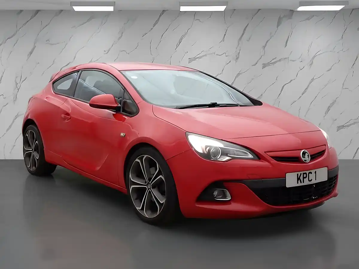 Used 2014 Vauxhall Astra Gtc Limited Edition Red - Interior and Exterior details 2