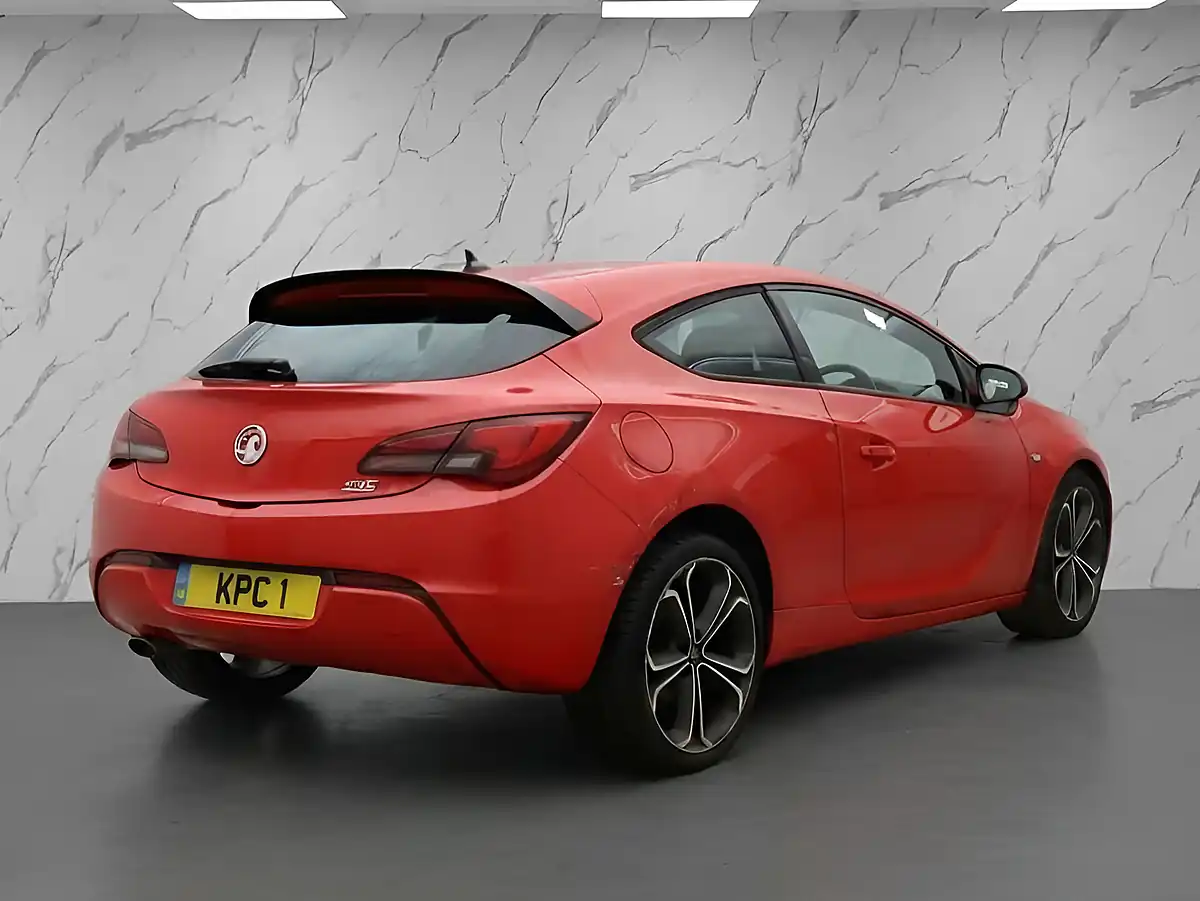 Used 2014 Vauxhall Astra Gtc Limited Edition Red - Interior and Exterior details 5