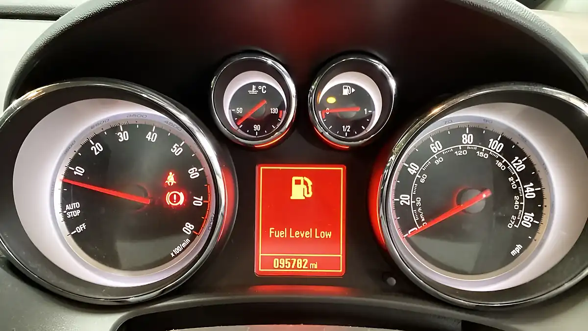 Used 2014 Vauxhall Astra Gtc Limited Edition Red - Interior and Exterior details 7