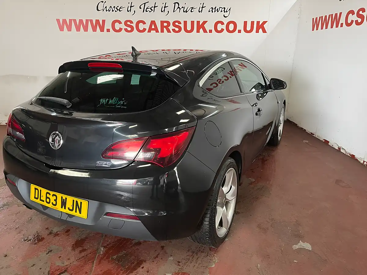 Used 2014 Vauxhall Astra Gtc Sri Black - Interior and Exterior details 2