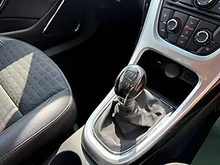 Used 2014 Vauxhall Astra Gtc Sri Blue - Interior and Exterior details 16