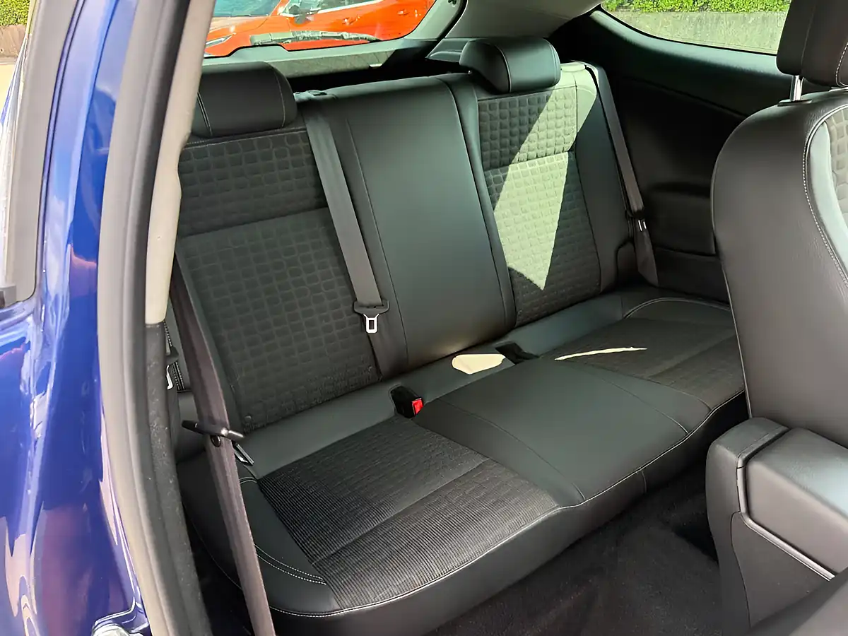 Used 2014 Vauxhall Astra Gtc Sri Blue - Interior and Exterior details 18