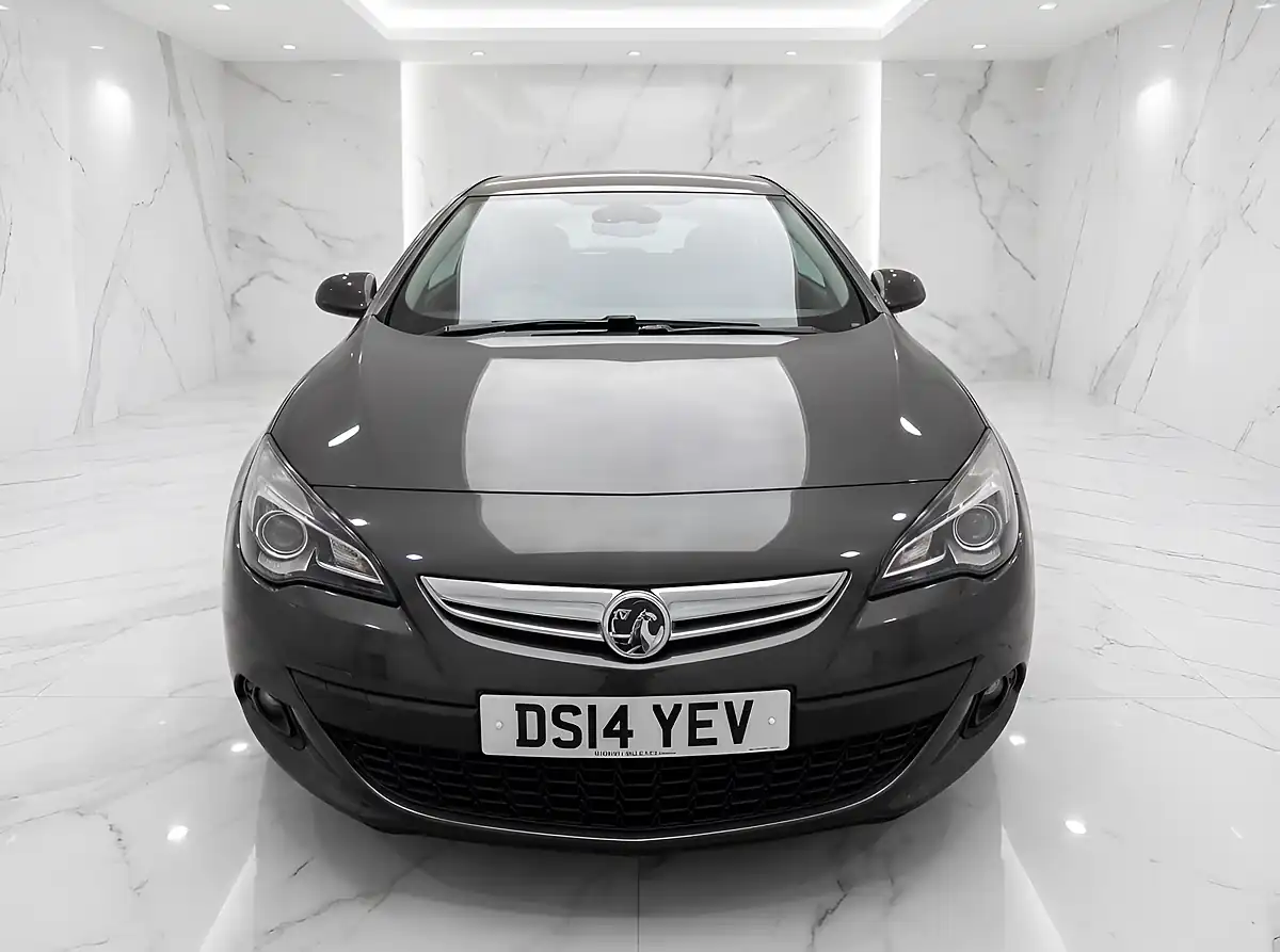 Used 2014 Vauxhall Astra Gtc Sri Grey - Interior and Exterior details 2