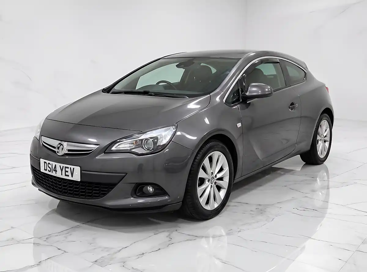Used 2014 Vauxhall Astra Gtc Sri Grey - Interior and Exterior details 3