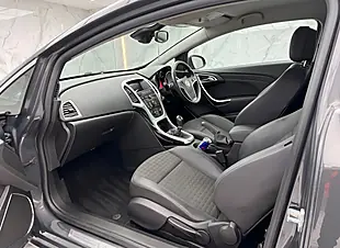 Used 2014 Vauxhall Astra Gtc Sri Grey - Interior and Exterior details 9