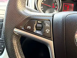 Used 2014 Vauxhall Astra Gtc Sri Red - Interior and Exterior details 14