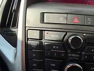 Used 2014 Vauxhall Astra Gtc Sri Red - Interior and Exterior details 16