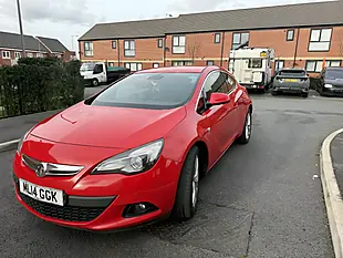 Used 2014 Vauxhall Astra Gtc Sri Red - Interior and Exterior details 2