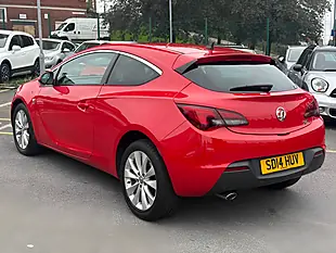 Used 2014 Vauxhall Astra Gtc Sri Red - Interior and Exterior details 4