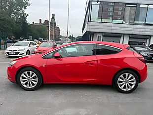 Used 2014 Vauxhall Astra Gtc Sri Red - Interior and Exterior details 6