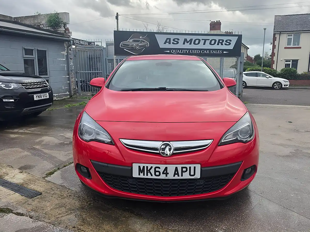 Used 2014 Vauxhall Astra Gtc Sri Red - Interior and Exterior details 2
