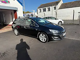 Used 2014 Vauxhall Astra Sri Black - Interior and Exterior details 3