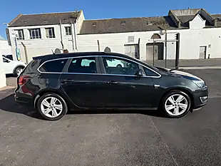 Used 2014 Vauxhall Astra Sri Black - Interior and Exterior details 4