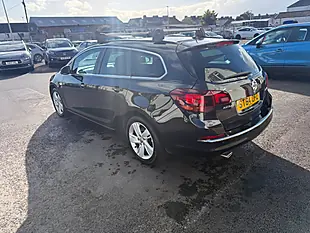 Used 2014 Vauxhall Astra Sri Black - Interior and Exterior details 7