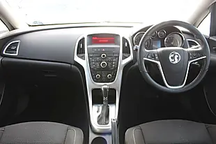 Used 2014 Vauxhall Astra Sri Blue - Interior and Exterior details 2