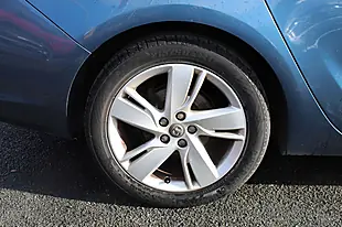 Used 2014 Vauxhall Astra Sri Blue - Interior and Exterior details 9