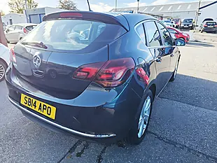 Used 2014 Vauxhall Astra Sri Green - Interior and Exterior details 3