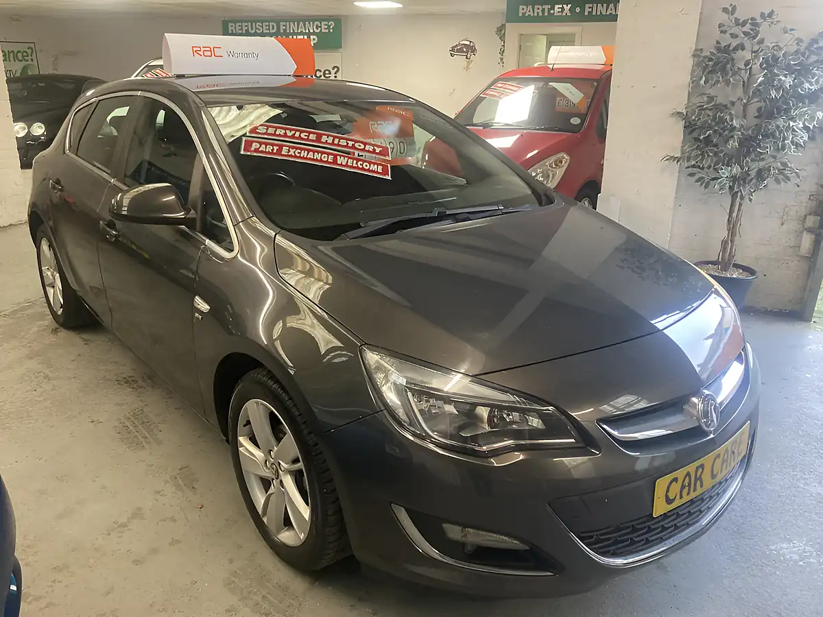Used 2014 Vauxhall Astra Sri Grey - Interior and Exterior details 2