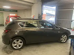 Used 2014 Vauxhall Astra Sri Grey - Interior and Exterior details 8