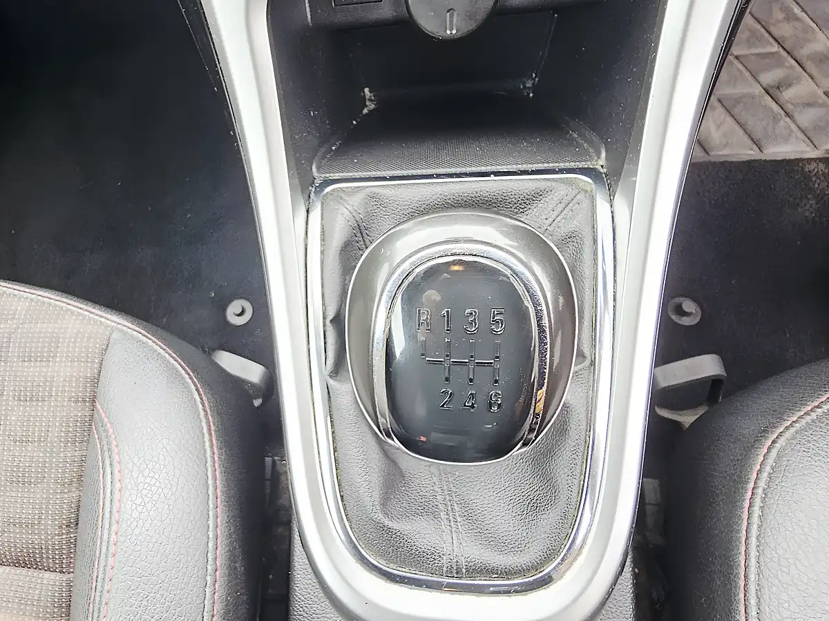Used 2014 Vauxhall Astra Sri Gtc Black - Interior and Exterior details 10