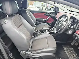 Used 2014 Vauxhall Astra Sri Gtc Black - Interior and Exterior details 9