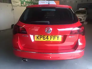 Used 2014 Vauxhall Astra Sri Red - Interior and Exterior details 7