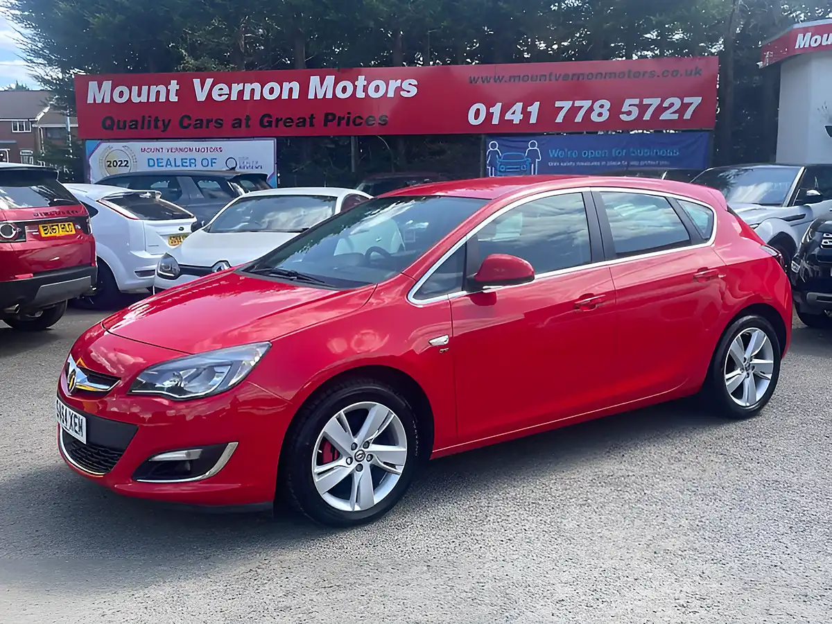Used 2014 Vauxhall Astra Sri Red - Interior and Exterior details 3