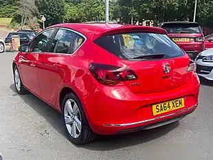 Used 2014 Vauxhall Astra Sri Red - Interior and Exterior details 4