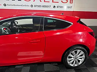 Used 2014 Vauxhall Astra Sri Red - Interior and Exterior details 3