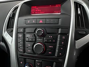 Used 2014 Vauxhall Astra Sri Red - Interior and Exterior details 14