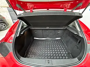 Used 2014 Vauxhall Astra Sri Red - Interior and Exterior details 19