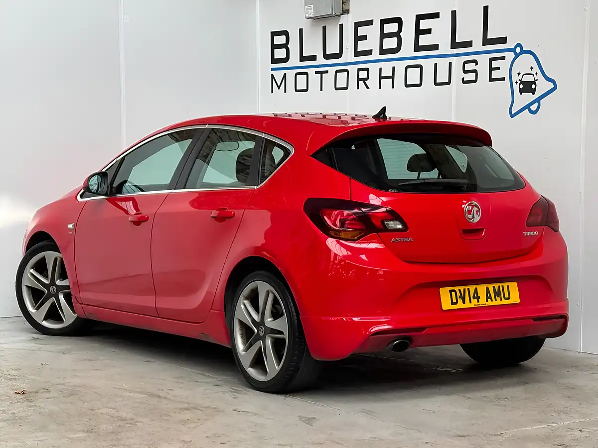 Used 2014 Vauxhall Astra Sri Red - Interior and Exterior details 4