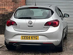 Used 2014 Vauxhall Astra Sri Silver - Interior and Exterior details 18