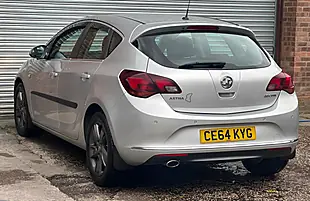 Used 2014 Vauxhall Astra Sri Silver - Interior and Exterior details 20
