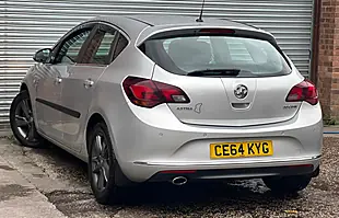 Used 2014 Vauxhall Astra Sri Silver - Interior and Exterior details 5