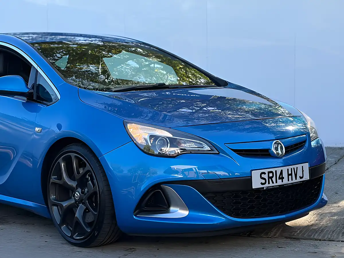 Used 2014 Vauxhall Astra Vxr Blue Buzz - Interior and Exterior details 2