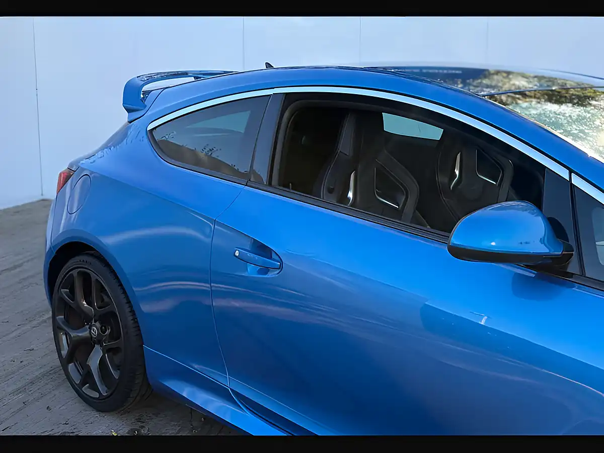 Used 2014 Vauxhall Astra Vxr Blue Buzz - Interior and Exterior details 3