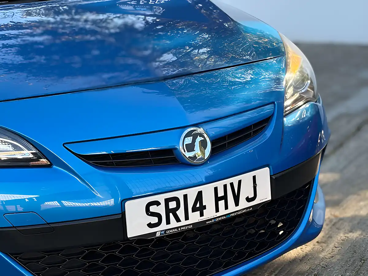 Used 2014 Vauxhall Astra Vxr Blue Buzz - Interior and Exterior details 5