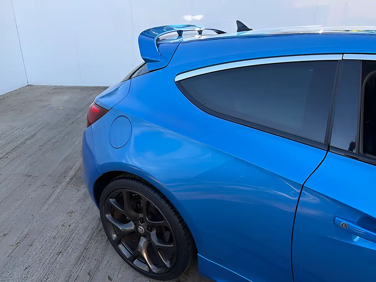 Used 2014 Vauxhall Astra Vxr Blue Buzz - Interior and Exterior details 9
