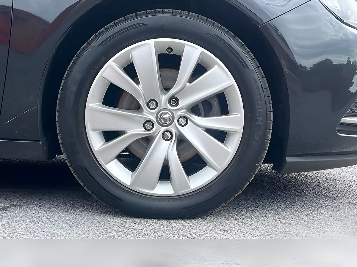 Used 2014 Vauxhall Cascada Se Black - Interior and Exterior details 18