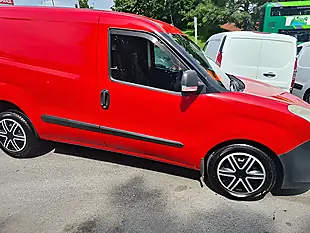 Used 2014 Vauxhall Combo 2300 Bright Red - Interior and Exterior details 9