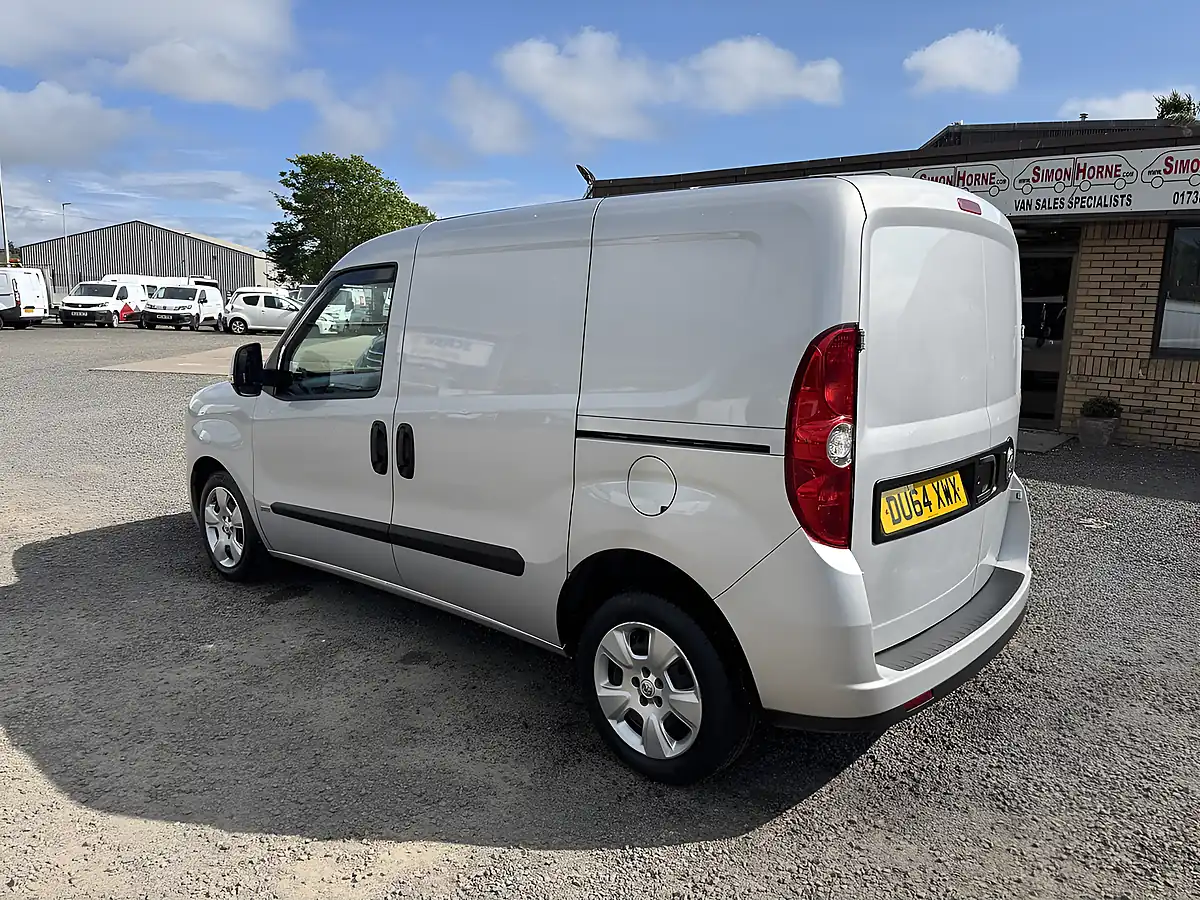Used 2014 Vauxhall Combo Sportive Silver - Interior and Exterior details 7
