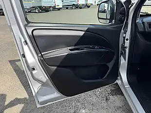 Used 2014 Vauxhall Combo Sportive Silver - Interior and Exterior details 9