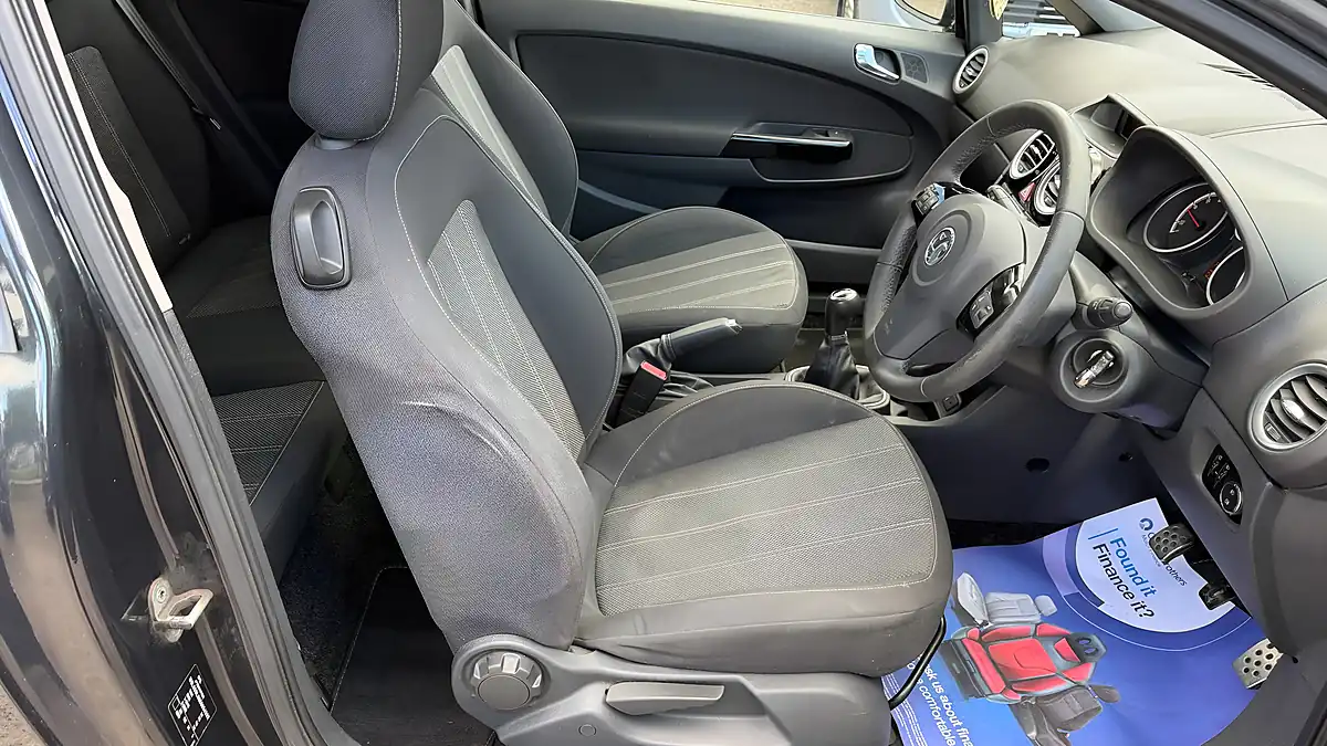 Used 2014 Vauxhall Corsa Black Edition Black - Interior and Exterior details 14