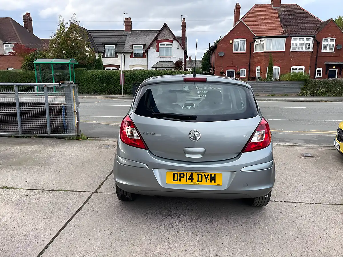 Used 2014 Vauxhall Corsa Design Silver - Interior and Exterior details 13